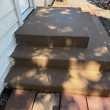 Moss-and-Algae-Removal-on-Concrete-Porch-in-Anderson-CA 1